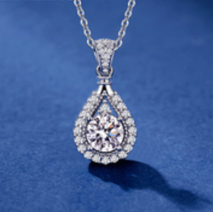Moissanite Water Drop Diamond Necklace S925 Silver Pendant To Send Women 1CT Jewelry Classic Dress Accessories